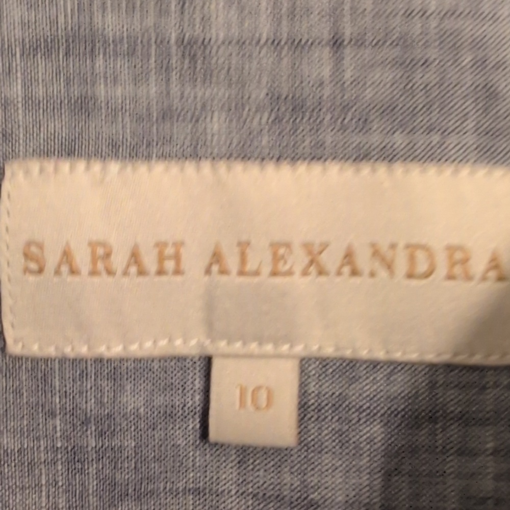 Sarah Alexandra Signature Linen Blouse - Picture 2 of 7